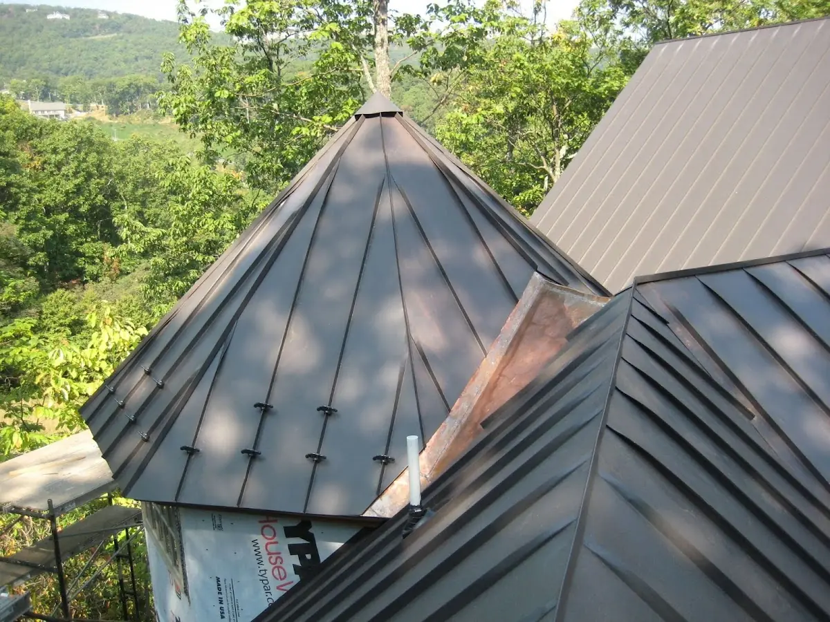 Professional Gutter Cleaning by Craftsman Roofing in La Habra Heights